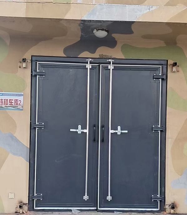 宁强工业平开门